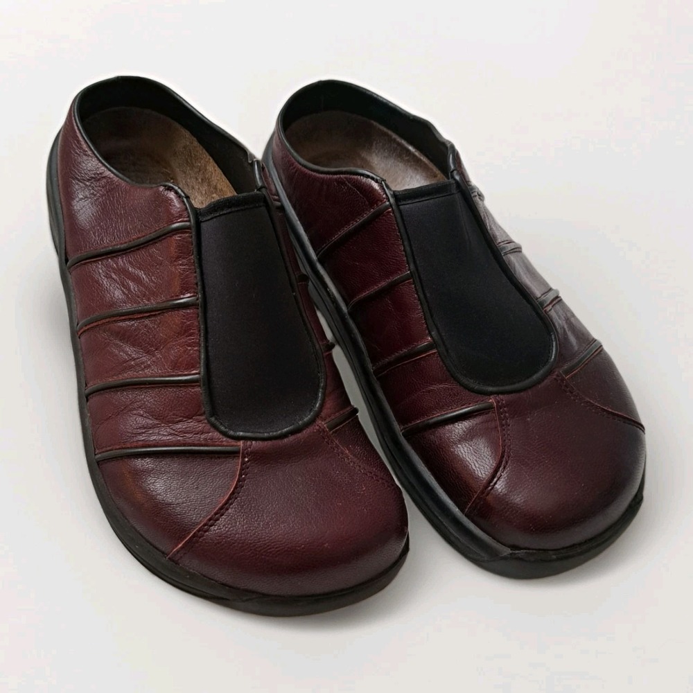 Vintage Birkenstock Tatami Jiro Leather Clogs Mules Burgundy Womens Size 8